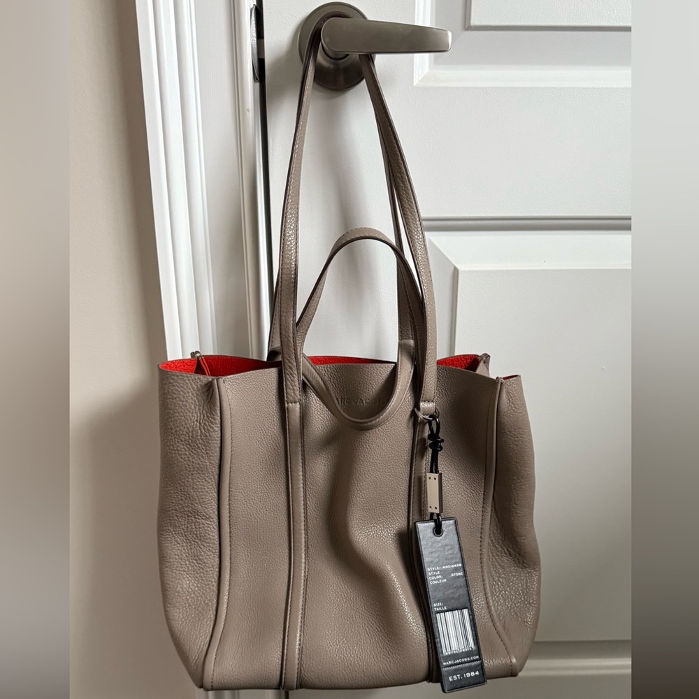 Marc Jacob The Tag Tote - Beige/Red